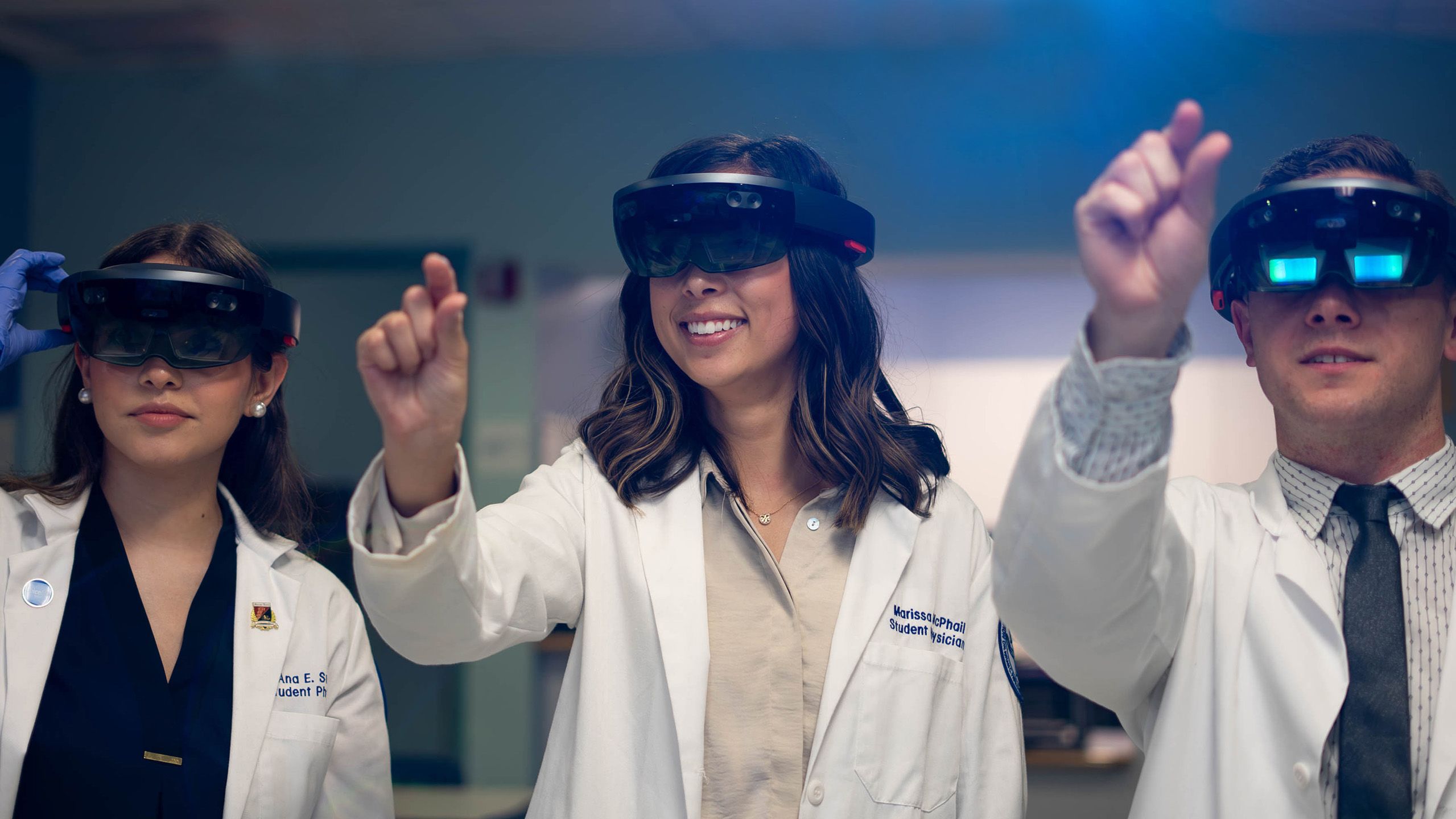 students wearing virtual reality headsets in a simulation lab